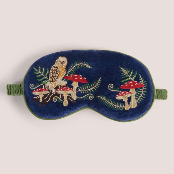 Powder velvet eyemasks