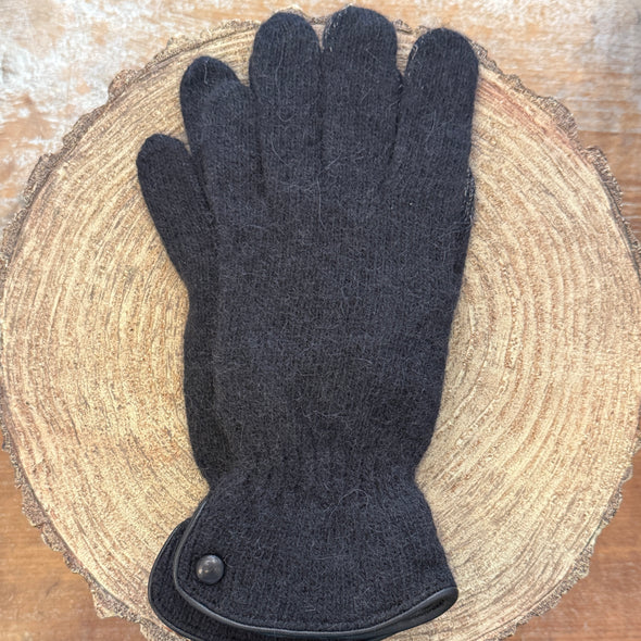 Spanish made cuffed wool gloves with button detailing