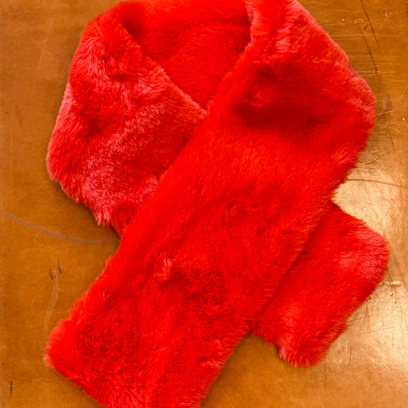 Faux fur pull through collars