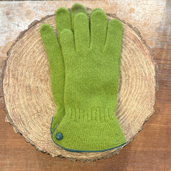 Spanish made cuffed wool gloves with button detailing