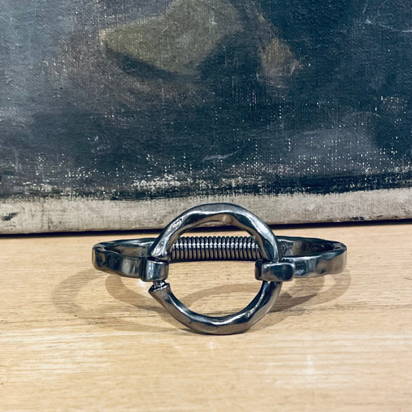 Hinged  circle bracelet